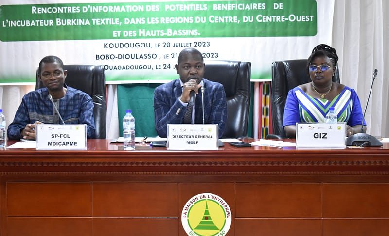L’Incubateur BURKINA TEXTILE : Rencontres d’information des potentiels bénéficiaires à Ouagadougou.